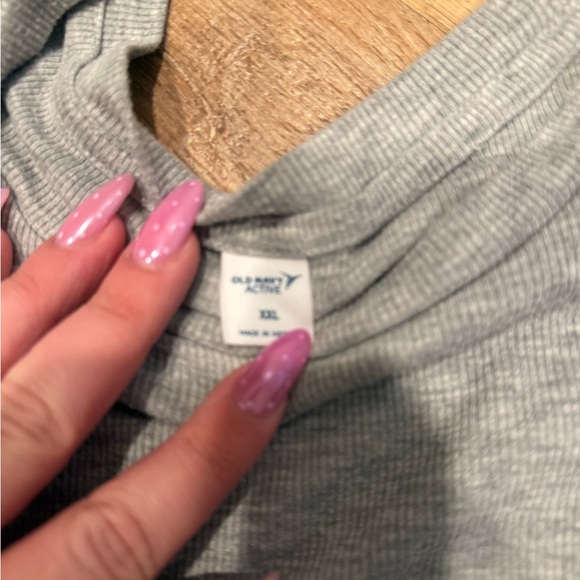 workout top - Picture 2 of 2